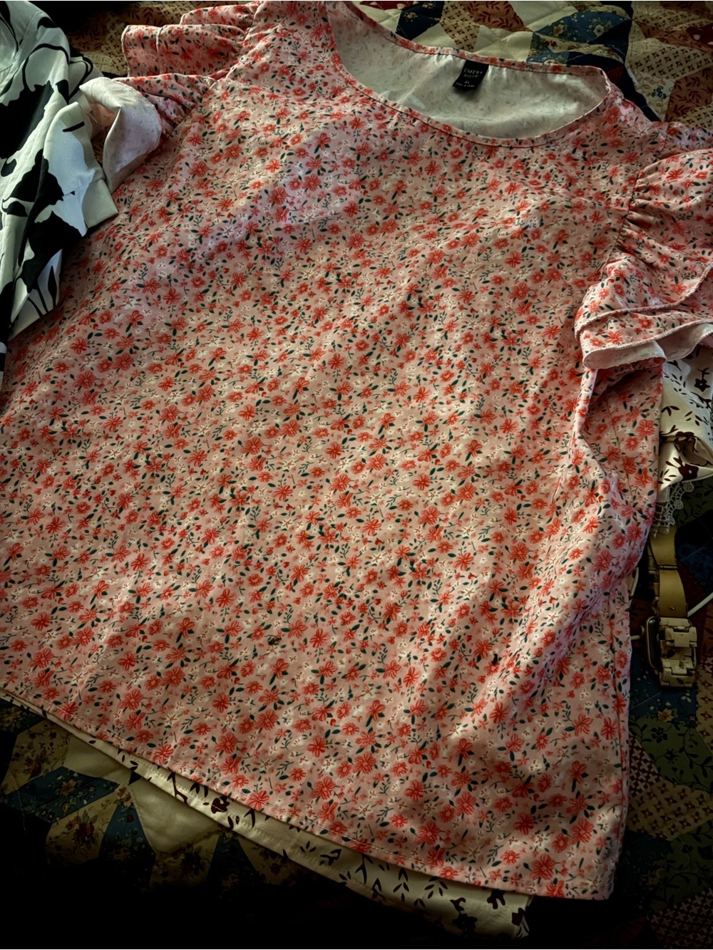 Floral Puff-Sleeve Blouse in Light Pink